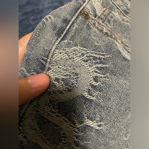 Dragon Stitching Jean Shorts - Picture 3 of 9